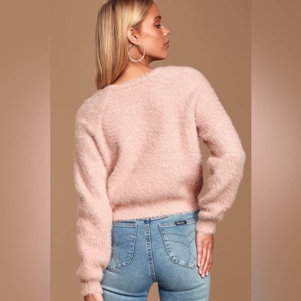 NEW Lulus Love Me Sweetly Blush Pink Eyelash Knit Sweater Crew Neck Sz S - Picture 2 of 11